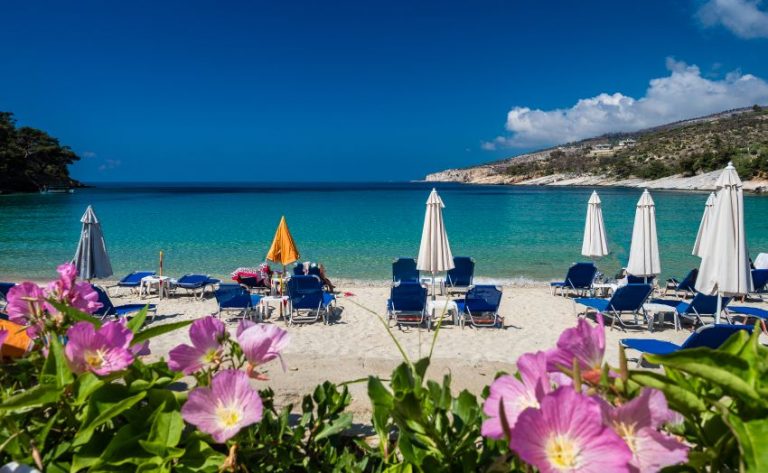 Thassos (Grecia): vacanţă de vis în insula de smarald