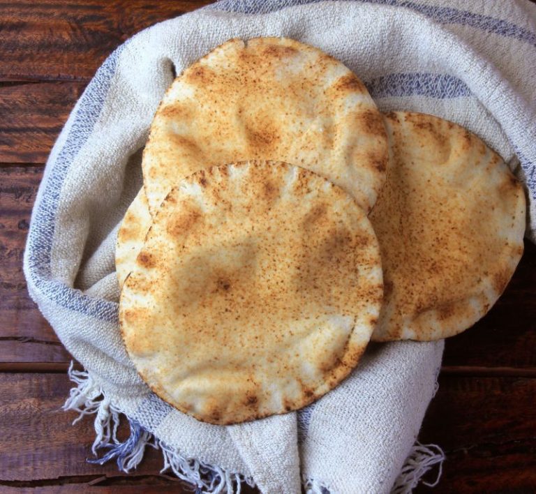 Reţetă de lipie libaneză pentru o şaorma sănătoasă şi delicioasă făcută acasă