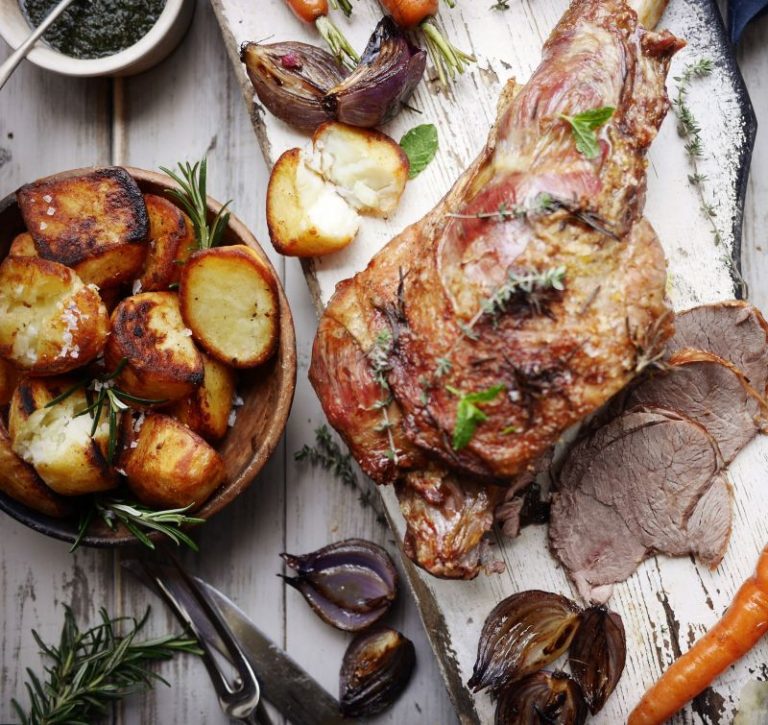 pulpă de miel la cuptor