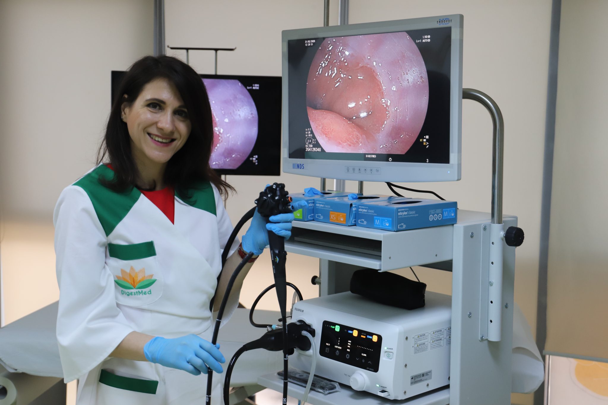 Dureri de stomac: când ar trebui să ne îngrijoreze? Dr. Elena Ciupercă: „Uneori, aceste dureri pot ascunde boli serioase, precum ulcer sau cancer”