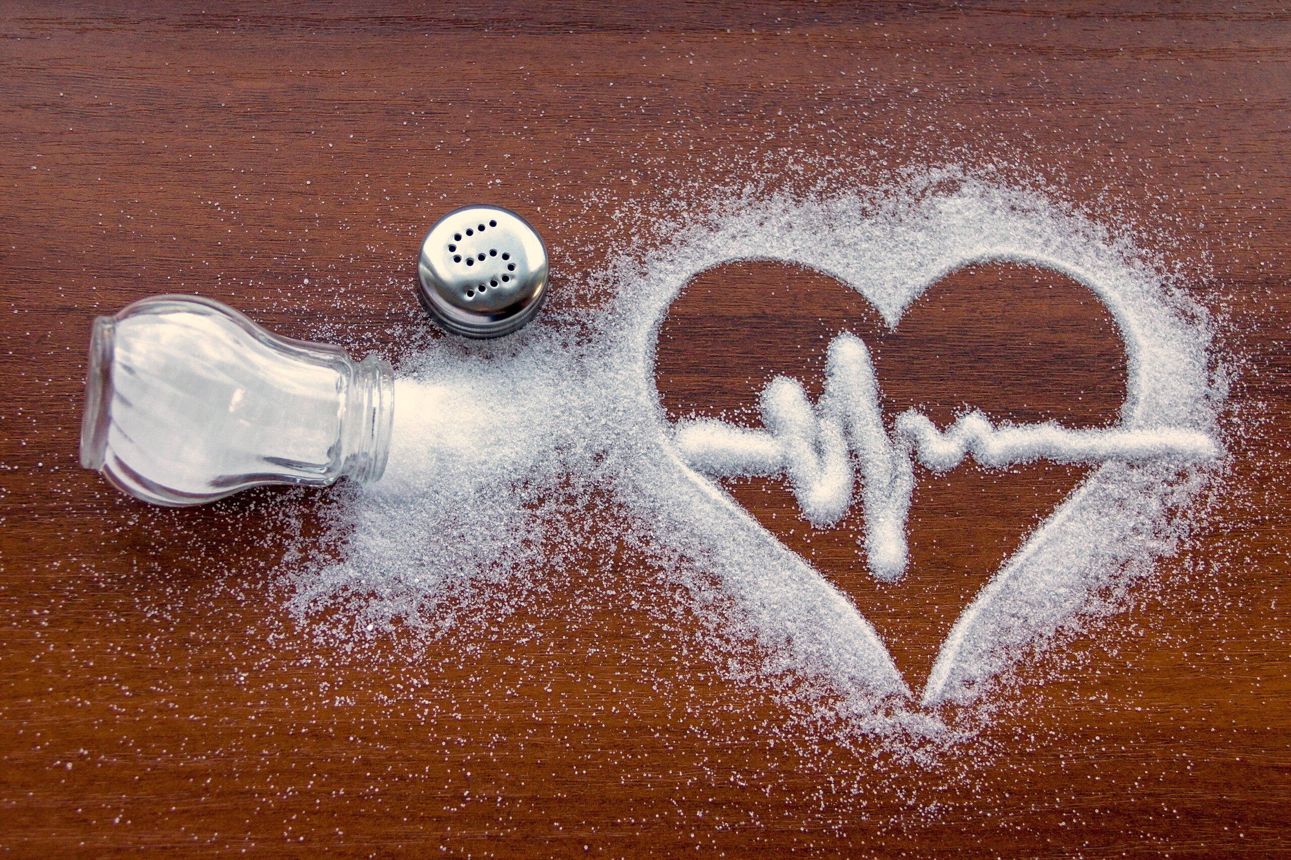 Я люблю тебя больше чем соль. Избыточное потребление соли. Соль яд. Соль и сердце. Соль белая смерть.