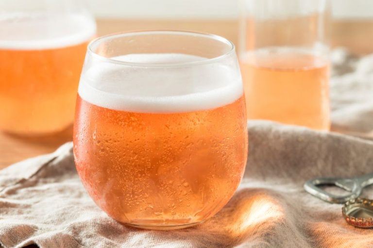 Băutura care te deshidratează cel mai mult în timpul caniculei. De evitat!