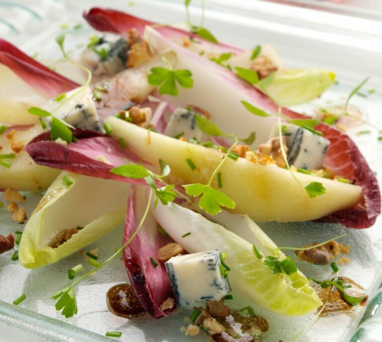 Leguma medicament care repară ficatul. 10 motive să pui andivele pe lista de cumpărături și 3 rețete