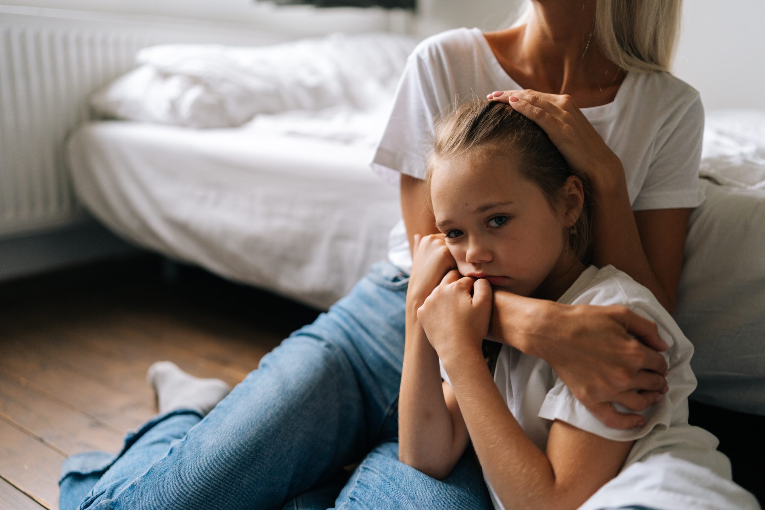 “Ogni volta che mia mamma se ne va è come se mi mancasse l’aria… c’è qualcosa di pesante qui nel mio petto che non mi lascia respirare”