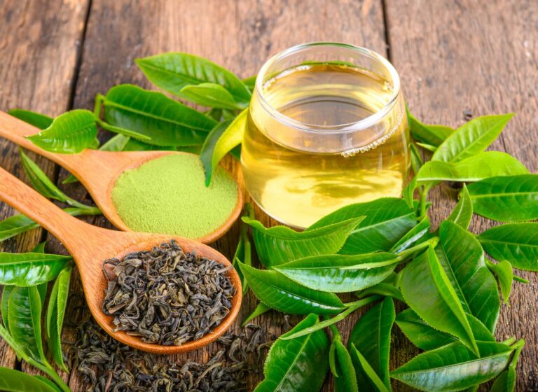 Ceaiul verde nu este pentru toată lumea: 6 tipuri de persoane care ar trebui să evite consumul acestuia din cauza efectelor secundare