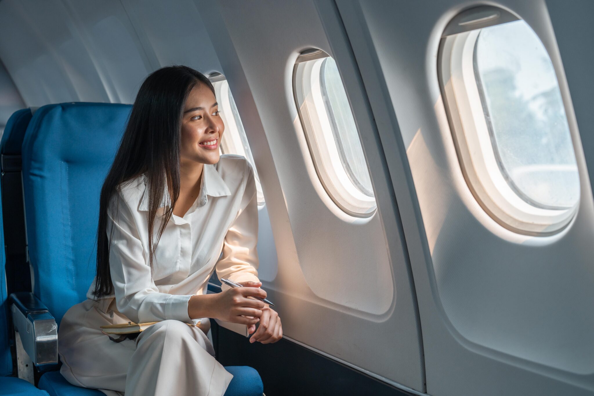 Trucul simplu pentru a avea un loc liber lângă tine în avion! Ce să faci când rezervi biletele