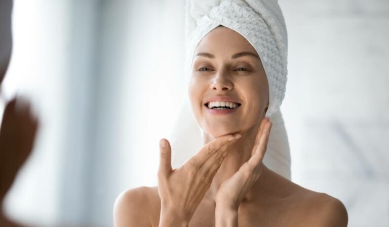 Întinerește de sărbători! Descoperă secretele frumuseții rără bisturiu: Tratamentele injectabile – Alternativa sigură a liftingului facial chirurgical