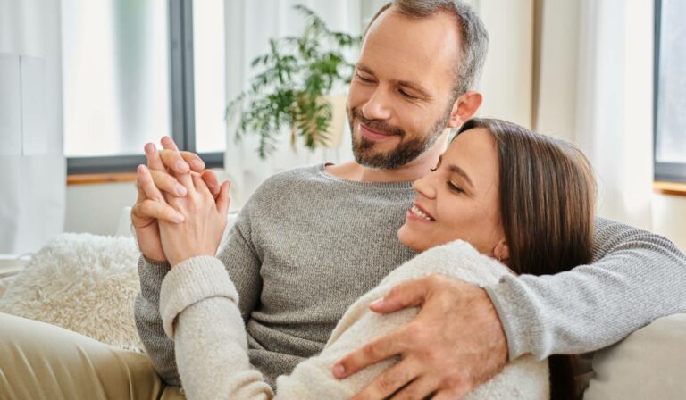 Timpul de calitate împreună nu e un clișeu! Doi soți psihologi, Ion Andrei Puican și Oana Puican, dezvăluie cum creăm o conexiune reală în cuplu