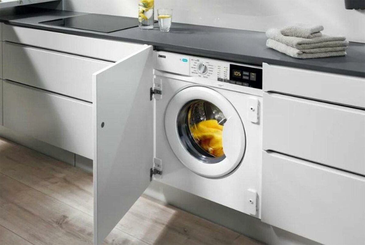 La ce temperatură trebuie să pui hainele la mașina de spălat pentru a reduce costurile la energia electrică