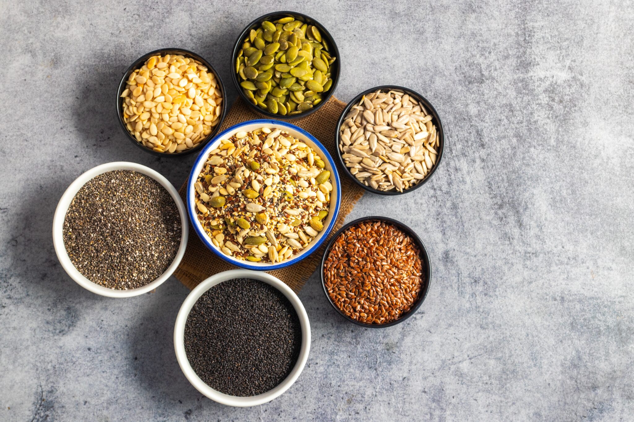 Reduceți colesterolul în mod natural cu aceste semințe. Cum protejează ele inima