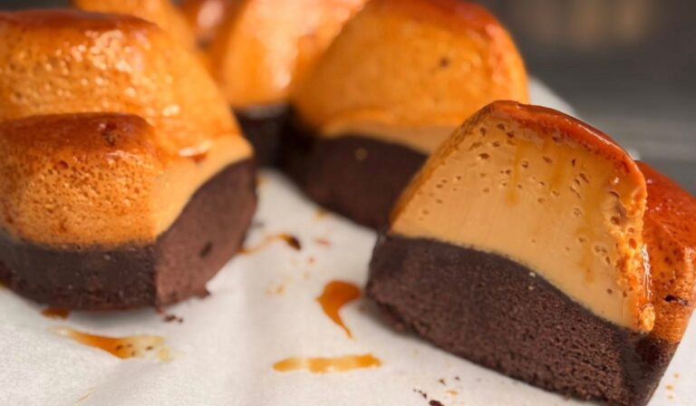 Rețeta chocoflan. Prăjitura imposibilă cu cremă de zahăr ars și ciocolată
