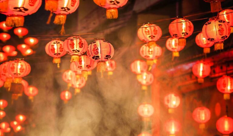 Anul chinezesc 2026: Zodia care guvernează în anul nou chinezesc, tradiții, superstiții și cum să atragi norocul în fiecare zi