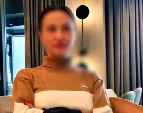 Ea este femeia care și-a făcut un lifting facial la o clinică privată din București și a ajuns în stare gravă la spital. Soțul femeii acuză medicul