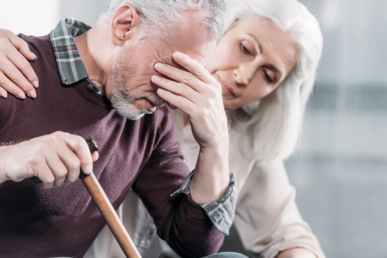 Câți bani pot primi românii diagnosticați cu Alzheimer. În ce grad de handicap poate fi încadrată boala