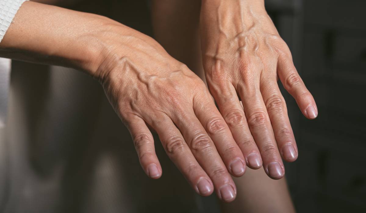 Corpul nu îmbătrânește treptat, ci în „salturi”. Vârstele la care apar cele mai importante schimbări