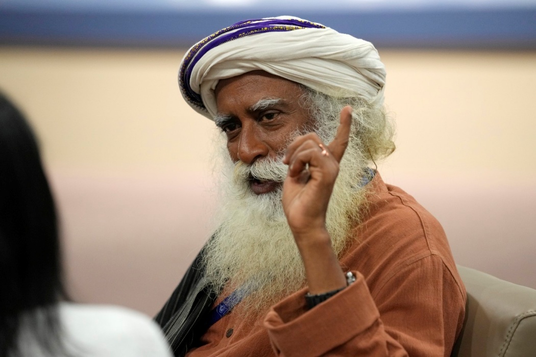 Secretul lui Sadhguru pentru zilele caniculare. Băuturile naturale pe care le bea aproape zilnic vara
