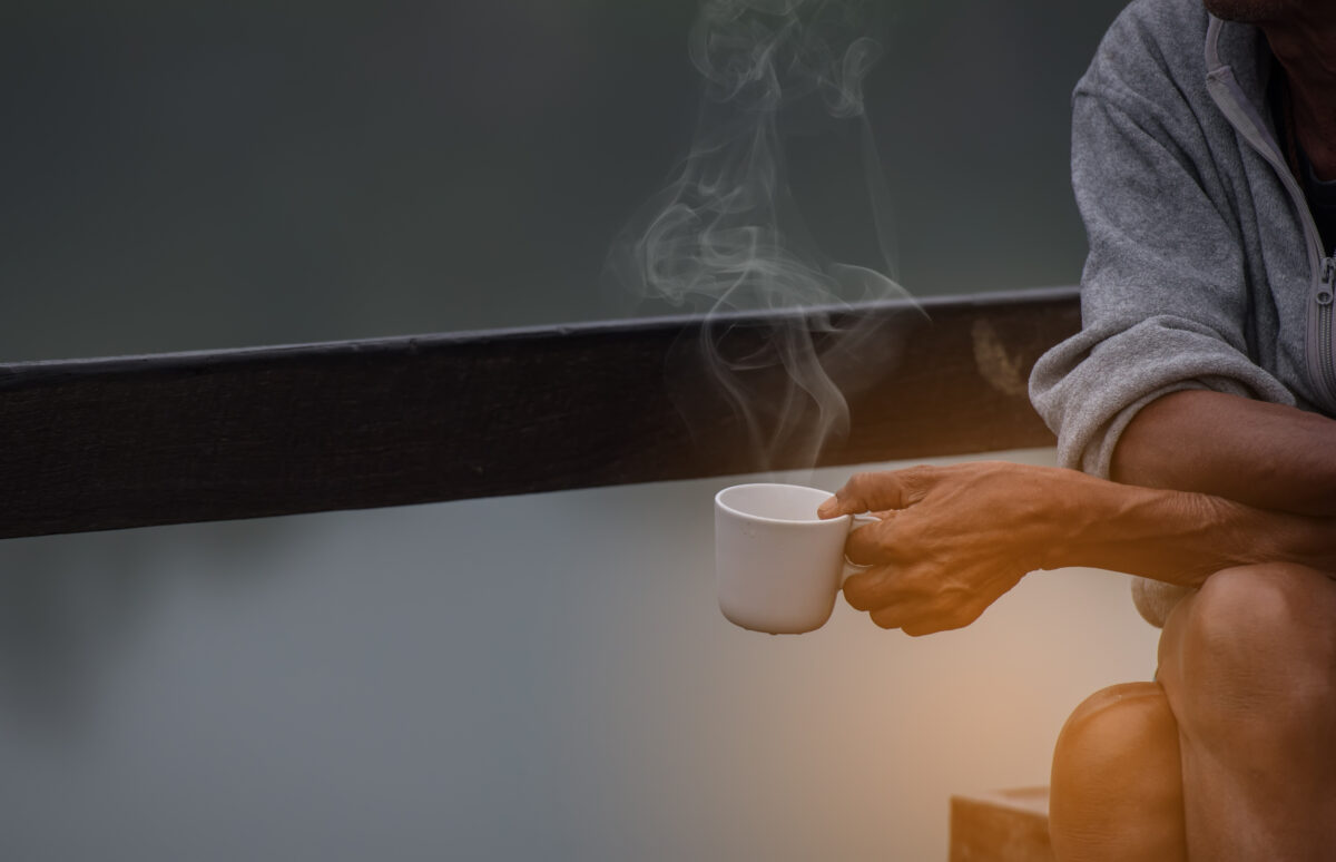 Greșeala pe care mulți o fac când beau cafea. Oncologii spun că poate crește riscul unui tip de cancer