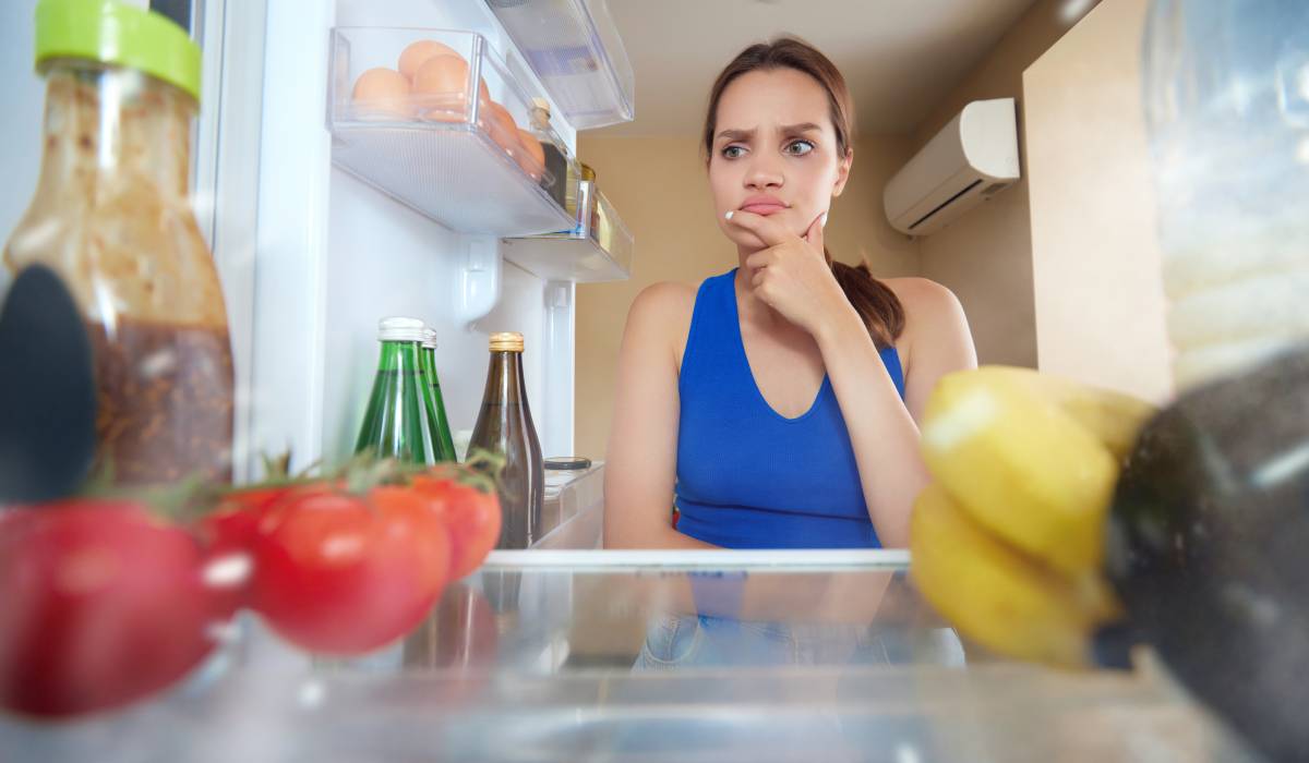 Mănânci puțin, dar foarte des? Cum poate afecta ronțăitul metabolismul