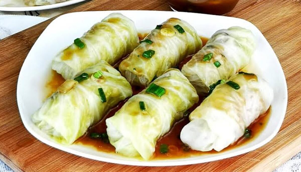 Cum fac americanii sarmale. Ingredientul-surpriză care schimbă complet gustul și pe care românii îl evită