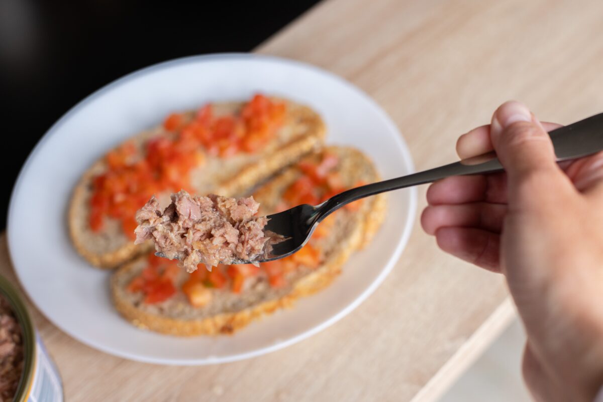 Cât de des poți consuma ton fără riscuri. Ce recomandă medicii nutriționiști