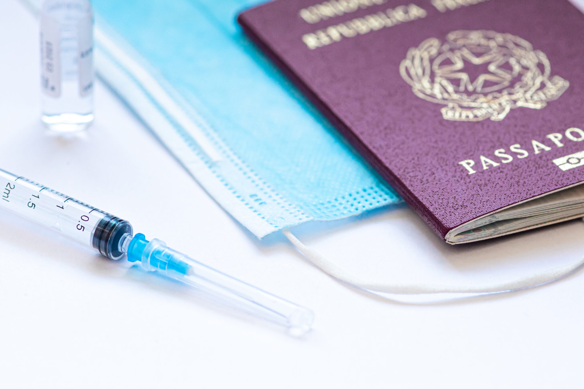 Ce vaccinuri sunt recomandate înainte de o vacanță în țări exotice. Când trebuie făcute și cât poate costa schema completă