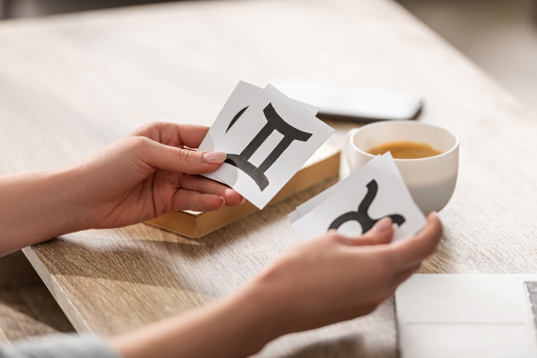 Două zodii intră într-o perioadă de transformare între 15 și 25 iulie. Astrologii vorbesc despre oportunități și schimbări importante