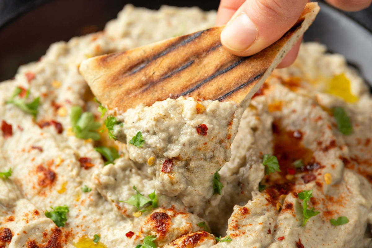 Baba ganoush. Salata de vinete în stil oriental! Un deliciu cu tahini și usturoi