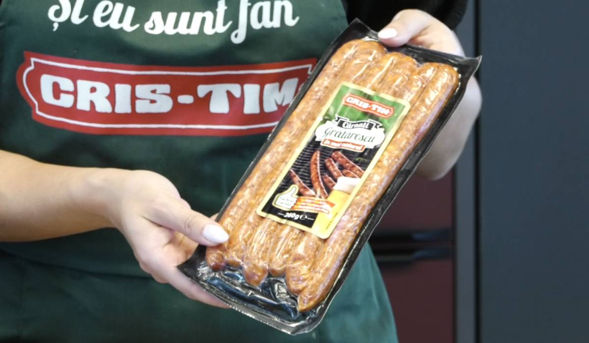 Pizza rapidă din lipii cu Cârnați Grătărescu Cris-Tim
