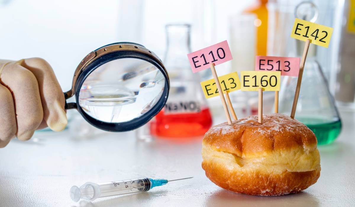 Aditivii alimentari care ridică semne de întrebare în legătură cu cancerul colorectal. Ce ingrediente apar frecvent în alimentele ultraprocesate