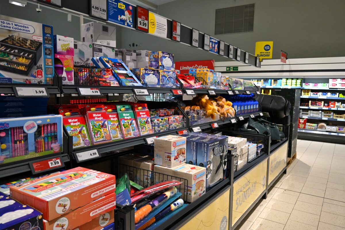Produsul de la Lidl care nu ar trebui să lipsească din rechizitele elevilor. Costă doar 69,99 de lei