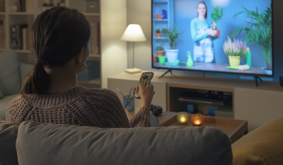 Cum poți fi înregistrat de un Smart TV când e oprit?