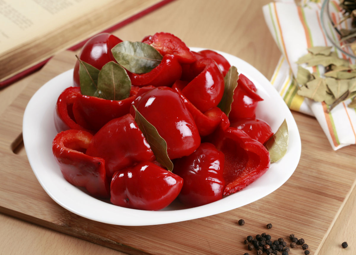 Rețeta de gogoșari în oțet a gospodinelor din Transilvania! Ingredientul pe care îl folosesc de fiecare dată pentru un gust dulce-acrișor