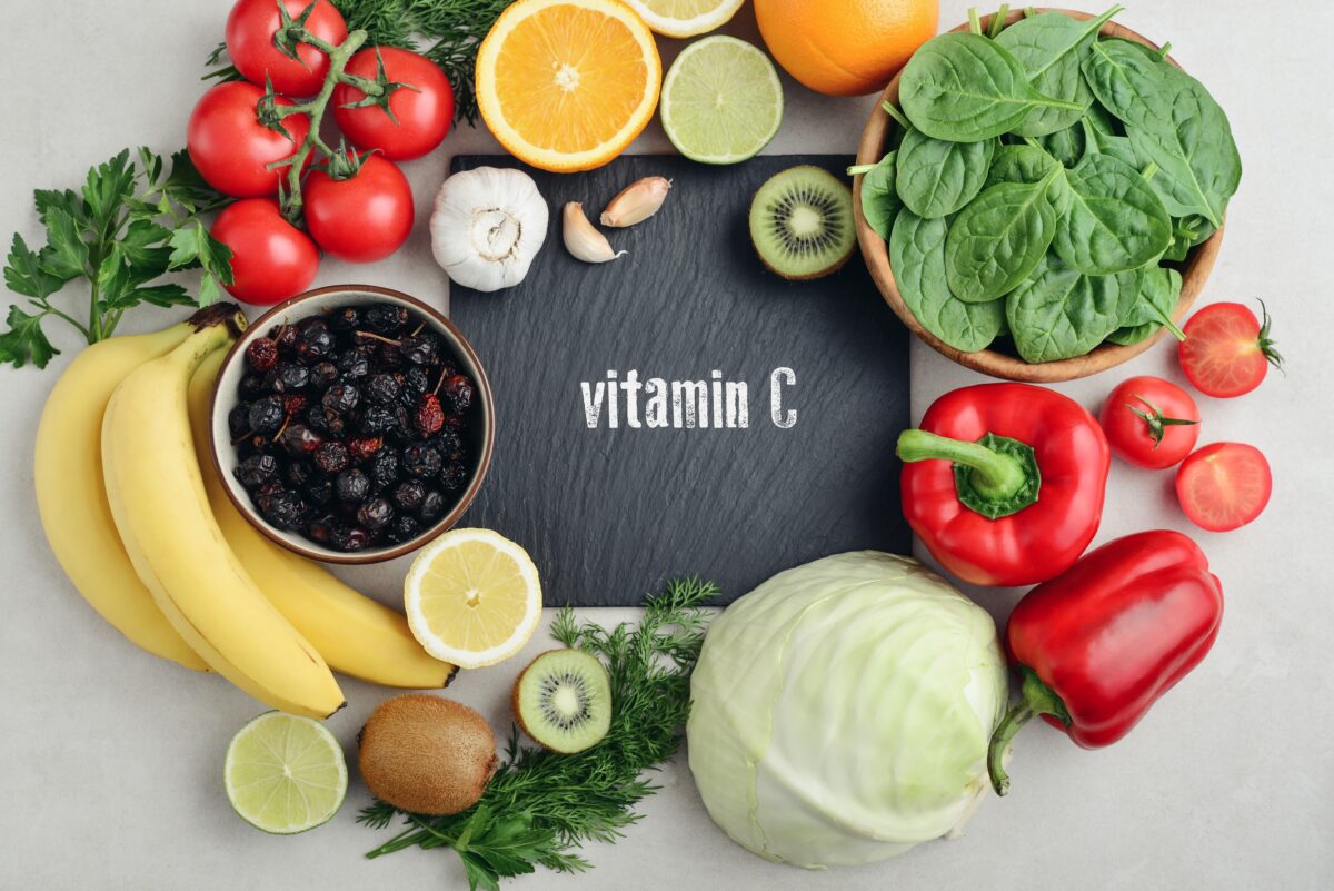 5 legume care conțin mai multă vitamina C decât portocala. Le poți include ușor în alimentație