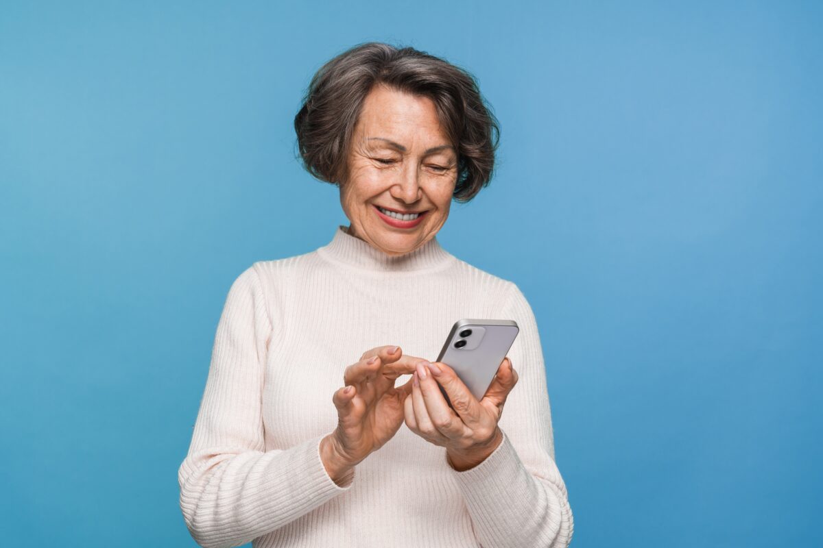 Casa de Pensii se digitalizează. Ce pot verifica românii și ce cereri pot trimite direct de pe telefon?